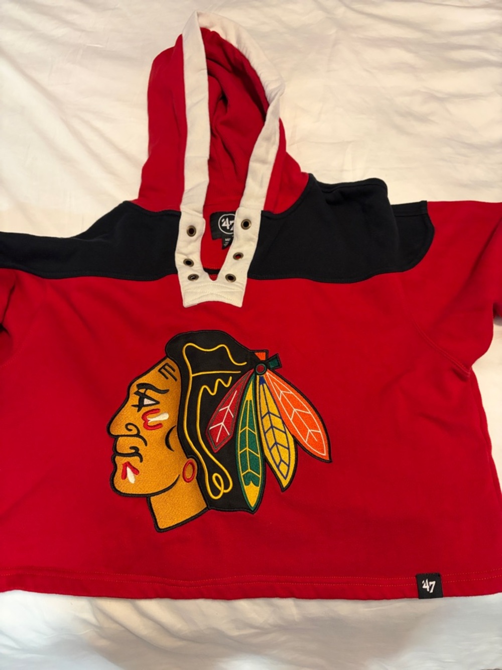 47 Brand Red Chicago Blackhawks Pullover Hoodie with Black Yoke